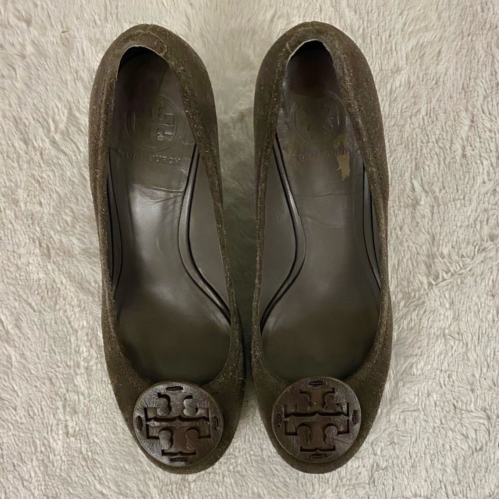 Tory Burch Sally Spilt Suede Wedge Heels Women’s Size 10M Elephant Gray - Picture 6 of 13